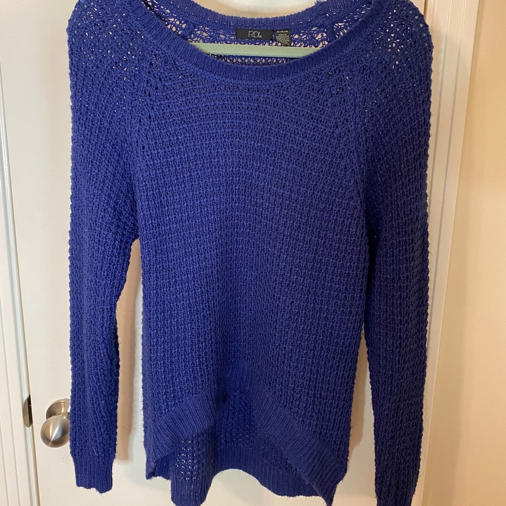 Oversized blue sweater Size: Medium Brand:RDI